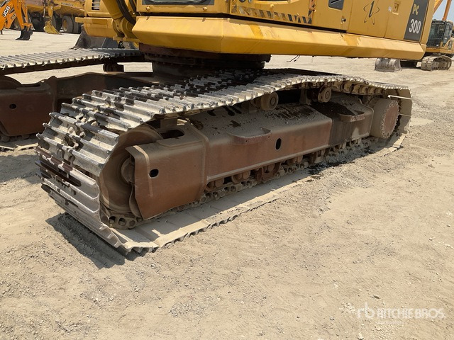 2017 Komatsu PC300-8M0 - Bager goseničar: slika 5 2017 Komatsu PC300-8M0 - Bager goseničar: slika 5