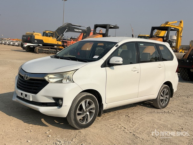 2017 Toyota Avanza Minivan - Avtomobil: slika 1 2017 Toyota Avanza Minivan - Avtomobil: slika 1