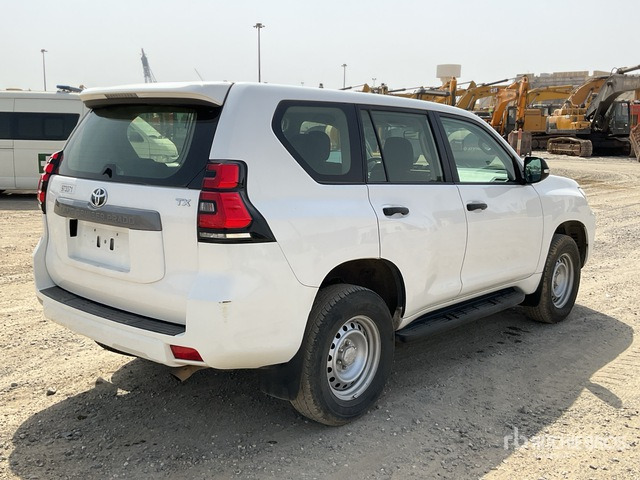 2018 Toyota Prado TX 150L 4x4 SUV - SUV: slika 3 2018 Toyota Prado TX 150L 4x4 SUV - SUV: slika 3
