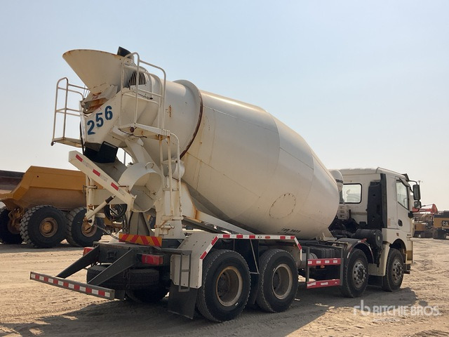 2024 XCMG NXG5310GJBN5C 8x4 Twin-Steer Mixer Truck - Avtomešalec: slika 3 2024 XCMG NXG5310GJBN5C 8x4 Twin-Steer Mixer Truck - Avtomešalec: slika 3