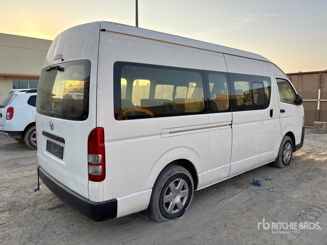 2018 Toyota Hiace 4x2 16-Seat Mini Bus - Avtobus: slika 3 2018 Toyota Hiace 4x2 16-Seat Mini Bus - Avtobus: slika 3