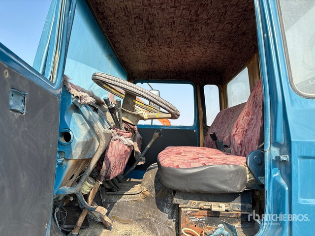 Iveco 110-17 Flatbed Truck with Crane - Tovornjak s kesonom, Tovornjak z dvigalom: slika 4 Iveco 110-17 Flatbed Truck with Crane - Tovornjak s kesonom, Tovornjak z dvigalom: slika 4