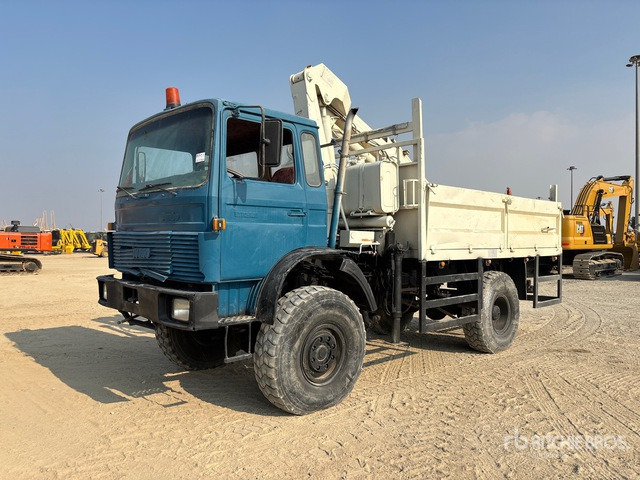Iveco 110-17 Flatbed Truck with Crane - Tovornjak s kesonom, Tovornjak z dvigalom: slika 1 Iveco 110-17 Flatbed Truck with Crane - Tovornjak s kesonom, Tovornjak z dvigalom: slika 1