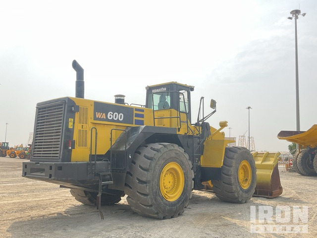 Komatsu WA600-6 - Kolesni nakladalec: slika 3 Komatsu WA600-6 - Kolesni nakladalec: slika 3