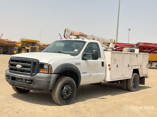 2006 Ford F550XL SUPER DUTY 4x2 Service Truck - Komunalno/ Posebno vozilo: slika 1 2006 Ford F550XL SUPER DUTY 4x2 Service Truck - Komunalno/ Posebno vozilo: slika 1