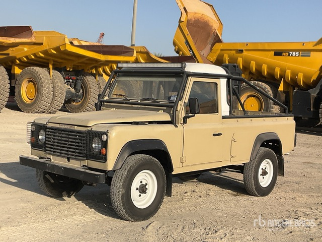 Land Rover Defender 110 Pickup - Mulčer: slika 2 Land Rover Defender 110 Pickup - Mulčer: slika 2