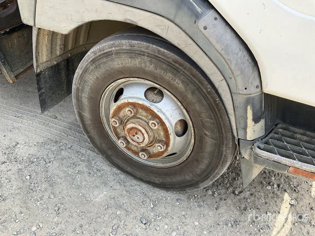 Mitsubishi KK-FK71HJ - Tovornjak s kesonom, Tovornjak z dvigalom: slika 5 Mitsubishi KK-FK71HJ - Tovornjak s kesonom, Tovornjak z dvigalom: slika 5