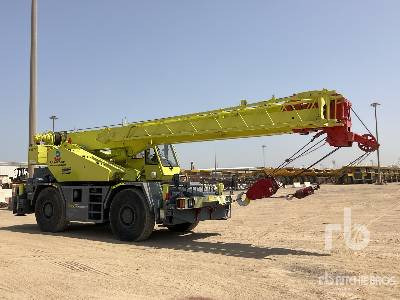 TADANO TR300E 30 ton 4x4x4 - Avtodvigalo za grob teren: slika 4 TADANO TR300E 30 ton 4x4x4 - Avtodvigalo za grob teren: slika 4
