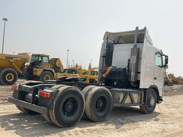 2014 Volvo FH 6x4 T/A Sleeper Truck Tractor - Vlačilec: slika 4 2014 Volvo FH 6x4 T/A Sleeper Truck Tractor - Vlačilec: slika 4