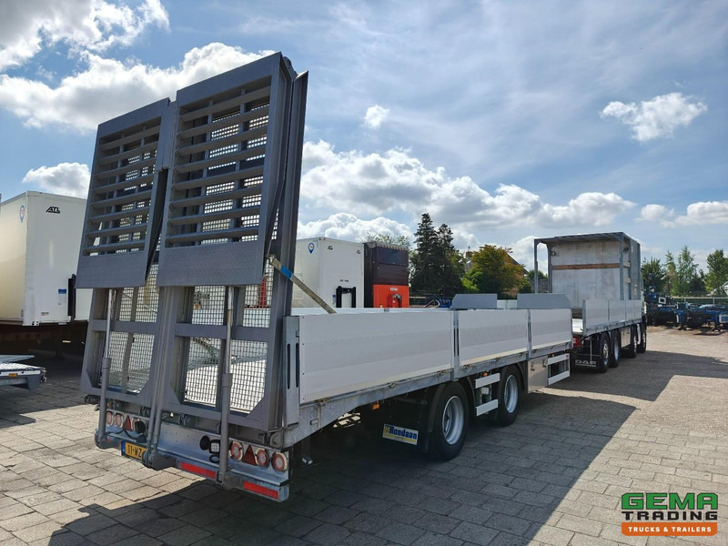 DAF CF 430 FAX 8x2/6 Dagcabine Euro6D - Machine Transporter + 2assige Aanhanger - Hydraulische Rampen - Afneembare 10.000L WaterTank - 20.000km! Origineel - Tovornjak avtotransporter: slika 3 DAF CF 430 FAX 8x2/6 Dagcabine Euro6D - Machine Transporter + 2assige Aanhanger - Hydraulische Rampen - Afneembare 10.000L WaterTank - 20.000km! Origineel - Tovornjak avtotransporter: slika 3
