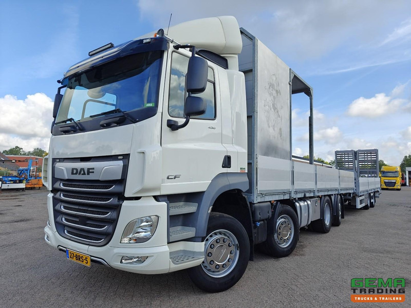 DAF CF 430 FAX 8x2/6 Dagcabine Euro6D - Machine Transporter + 2assige Aanhanger - Hydraulische Rampen - Afneembare 10.000L WaterTank - 20.000km! Origineel - Tovornjak avtotransporter: slika 1 DAF CF 430 FAX 8x2/6 Dagcabine Euro6D - Machine Transporter + 2assige Aanhanger - Hydraulische Rampen - Afneembare 10.000L WaterTank - 20.000km! Origineel - Tovornjak avtotransporter: slika 1