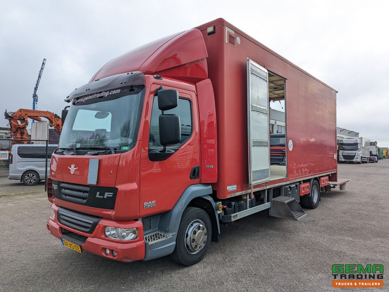 DAF FA LF45.210 4x2 Dagcab Euro5 EEV - GeslotenBak 6.6M - Zijdeuren - Weegsysteem - Laadklep 1500KG - Tovornjak zabojnik: slika 1 DAF FA LF45.210 4x2 Dagcab Euro5 EEV - GeslotenBak 6.6M - Zijdeuren - Weegsysteem - Laadklep 1500KG - Tovornjak zabojnik: slika 1