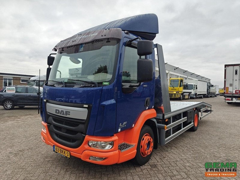 DAF LF 180 FA 4x2 Dagcab Euro6C - Oprijwagen/Machine transporter 5.3m + Lier 5900kg - Trekhaak - 09/2026 APK - NieuweOPbouw! - Tovornjak avtotransporter: slika 1 DAF LF 180 FA 4x2 Dagcab Euro6C - Oprijwagen/Machine transporter 5.3m + Lier 5900kg - Trekhaak - 09/2026 APK - NieuweOPbouw! - Tovornjak avtotransporter: slika 1