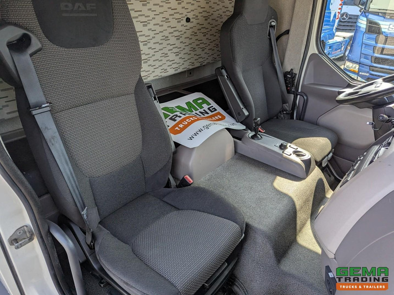 Tovornjak hladilnik DAF LF 210 FA 4x2 Slaapcab Euro6 - Koelbak 5.5M + Konvekta/Solar-Koeler + Laadklep 1500KG - Zijdeur: slika 17