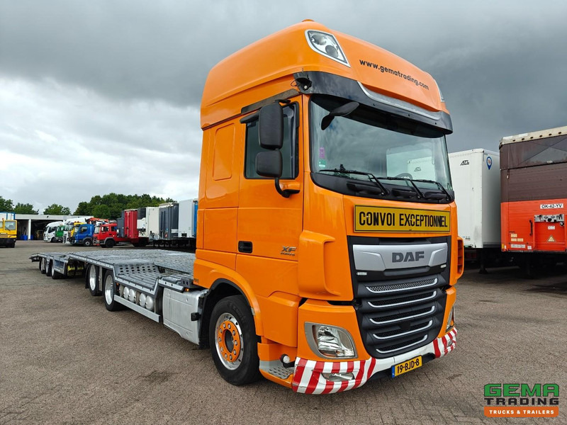 DAF XF 440 FAS 6x2 SuperSpaceCab Euro6C - Retarder + Recker 3-Assige Aanhanger - Wielkuipen - Hydraulische knik en uitschuifbaar - 02/2026 APK - Tovornjak avtotransporter: slika 4 DAF XF 440 FAS 6x2 SuperSpaceCab Euro6C - Retarder + Recker 3-Assige Aanhanger - Wielkuipen - Hydraulische knik en uitschuifbaar - 02/2026 APK - Tovornjak avtotransporter: slika 4