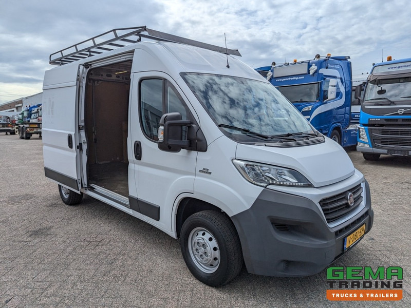 Fiat Ducato 250 MultiJet 115 Handgeschakeld - Airco - Navigatie - Dakimperiaal (A148) - Furgon: slika 2 Fiat Ducato 250 MultiJet 115 Handgeschakeld - Airco - Navigatie - Dakimperiaal (A148) - Furgon: slika 2