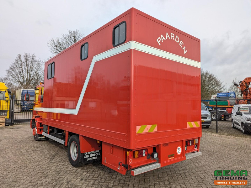 Iveco Tector ML120E24D 4x2 Euro3 DubbelCabine - Paardenwagen 3-Paards - Kleedruimte - Hydraulische klep- TOP! - Tovornjak za prevoz konj: slika 4 Iveco Tector ML120E24D 4x2 Euro3 DubbelCabine - Paardenwagen 3-Paards - Kleedruimte - Hydraulische klep- TOP! - Tovornjak za prevoz konj: slika 4