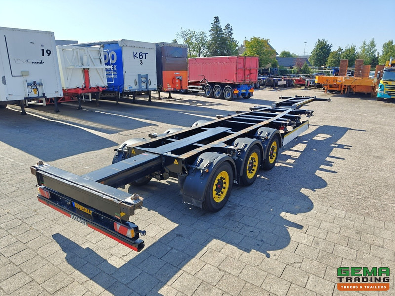 Kögel PORT 40 SIMPLEX 20 3-Assen SAF - Schijfremmen - 20/30/40FT Aansluiting - Achterschuiver - Kontejnerska polprikolica/ Polprikolica z zamenljivim tovoriščem: slika 2 Kögel PORT 40 SIMPLEX 20 3-Assen SAF - Schijfremmen - 20/30/40FT Aansluiting - Achterschuiver - Kontejnerska polprikolica/ Polprikolica z zamenljivim tovoriščem: slika 2