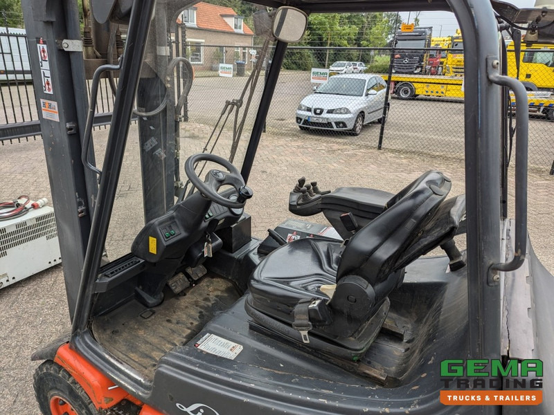 Linde E30 02 - 4058 uur - Duplex Mast - Volrubber Banden - Eurotron 80V-80A Oplader (M34) - Električni viličar: slika 5 Linde E30 02 - 4058 uur - Duplex Mast - Volrubber Banden - Eurotron 80V-80A Oplader (M34) - Električni viličar: slika 5