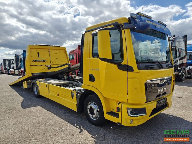 MAN TGL 12.220 4x2 Daycab Euro6 - Falkom FAS5000 + FAL2000 + Dubbele Lier 3600KG - Afstandsbediening - SMARTTachoV2 - Vlečno vozilo: slika 4 MAN TGL 12.220 4x2 Daycab Euro6 - Falkom FAS5000 + FAL2000 + Dubbele Lier 3600KG - Afstandsbediening - SMARTTachoV2 - Vlečno vozilo: slika 4