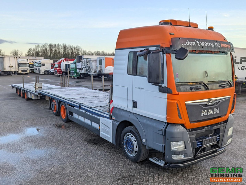 MAN TGX 26.500 6x2/4 LL Euro6 - Retarder + Recker FZ3 3-Assige Aanhanger - Uitschuifbaar - Tovornjak avtotransporter: slika 3 MAN TGX 26.500 6x2/4 LL Euro6 - Retarder + Recker FZ3 3-Assige Aanhanger - Uitschuifbaar - Tovornjak avtotransporter: slika 3