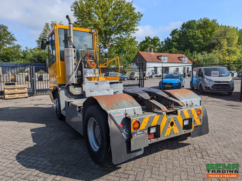 Terberg YT222 Allison - Schotel 30T - Landbouw kenteken - Uren 26725 - Terminalski traktor: slika 4 Terberg YT222 Allison - Schotel 30T - Landbouw kenteken - Uren 26725 - Terminalski traktor: slika 4