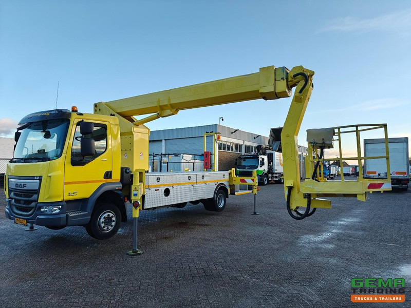 DAF LF 180 FA 4x2 Dagcab Euro6A - T225 Ruthman - Hoogwerker- 101.534km - 04/2026 APK - Tovornjak: slika 1 DAF LF 180 FA 4x2 Dagcab Euro6A - T225 Ruthman - Hoogwerker- 101.534km - 04/2026 APK - Tovornjak: slika 1