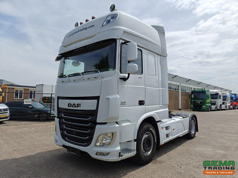 DAF XF 460 FT 4x2 SuperSpaceCab Euro6 - Retarder - Handgeschakeld - Dubbele Tanks - BelgiumTruck - Vlačilec: slika 1 DAF XF 460 FT 4x2 SuperSpaceCab Euro6 - Retarder - Handgeschakeld - Dubbele Tanks - BelgiumTruck - Vlačilec: slika 1