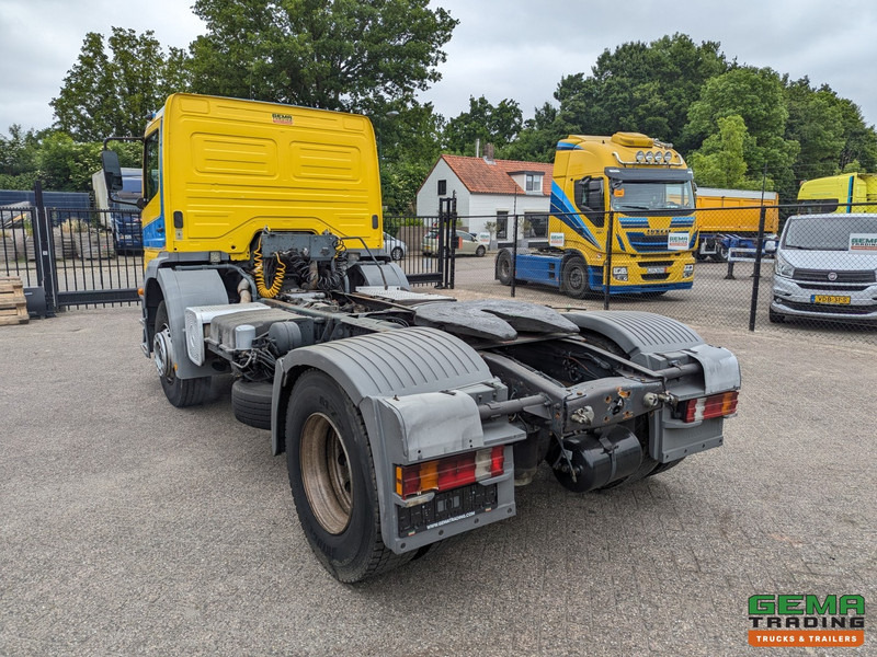 Mercedes-Benz Axor 1828 4x2 Dagcab Euro2 - Handgeschakeld - Reservewiel - Duitse Vrachtwagen - Vlačilec: slika 4 Mercedes-Benz Axor 1828 4x2 Dagcab Euro2 - Handgeschakeld - Reservewiel - Duitse Vrachtwagen - Vlačilec: slika 4