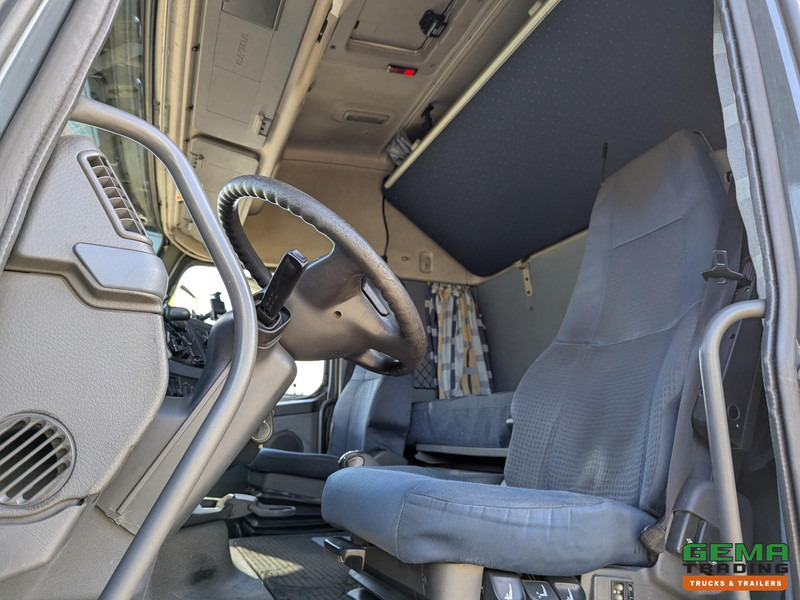 Volvo FH400 6x2 Globetrotter XL Euro5 - XLOW/Mega - Dubbele Tanks - Hefschotel - Vlačilec: slika 5 Volvo FH400 6x2 Globetrotter XL Euro5 - XLOW/Mega - Dubbele Tanks - Hefschotel - Vlačilec: slika 5