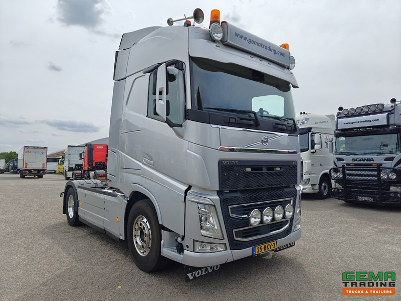 Volvo FH460 4x2 Globetrotter Euro6C - Hydrauliek - Dubbele Tanks - SMARTtachoV2 - 05/2026 APK - Vlačilec: slika 2 Volvo FH460 4x2 Globetrotter Euro6C - Hydrauliek - Dubbele Tanks - SMARTtachoV2 - 05/2026 APK - Vlačilec: slika 2