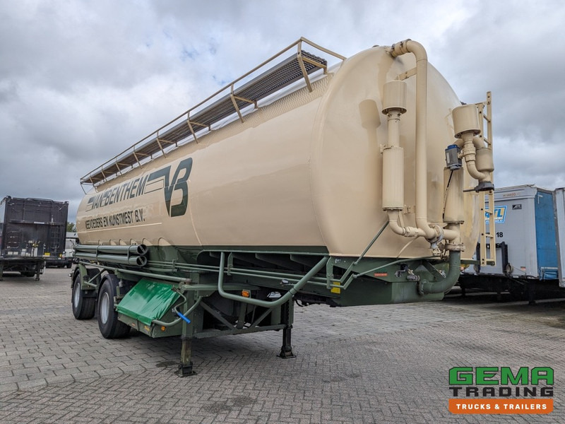 WELGRO 90WSL33-24 2-Assen SAF Silo MengVoeder / Futter 24m³ - Trommelremmen - StuurAs (O1961) - Polprikolica cisterna: slika 3 WELGRO 90WSL33-24 2-Assen SAF Silo MengVoeder / Futter 24m³ - Trommelremmen - StuurAs (O1961) - Polprikolica cisterna: slika 3
