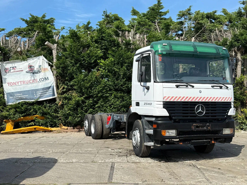 Mercedes-Benz Actros 2540 V6 6X2 Chassis Spring/Air Manual gearbox - Tovornjak-šasija: slika 1 Mercedes-Benz Actros 2540 V6 6X2 Chassis Spring/Air Manual gearbox - Tovornjak-šasija: slika 1