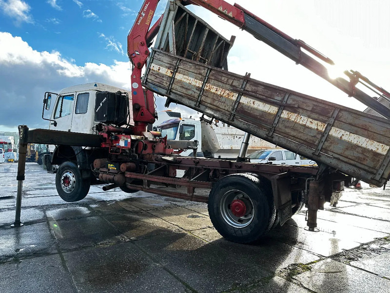 Tovornjak prekucnik, Tovornjak z dvigalom Mercedes-Benz SK 1935 V8 4X2 Tipper Spring/Spring AMCO V825 9T Crane: slika 17