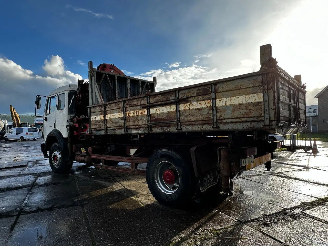 Mercedes-Benz SK 1935 V8 4X2 Tipper Spring/Spring AMCO V825 9T Mercedes-Benz SK 1935 V8 4X2 Tipper Spring/Spring AMCO V825 9T - Tovornjak prekucnik, Tovornjak z dvigalom: slika 3 Mercedes-Benz SK 1935 V8 4X2 Tipper Spring/Spring AMCO V825 9T Mercedes-Benz SK 1935 V8 4X2 Tipper Spring/Spring AMCO V825 9T - Tovornjak prekucnik, Tovornjak z dvigalom: slika 3