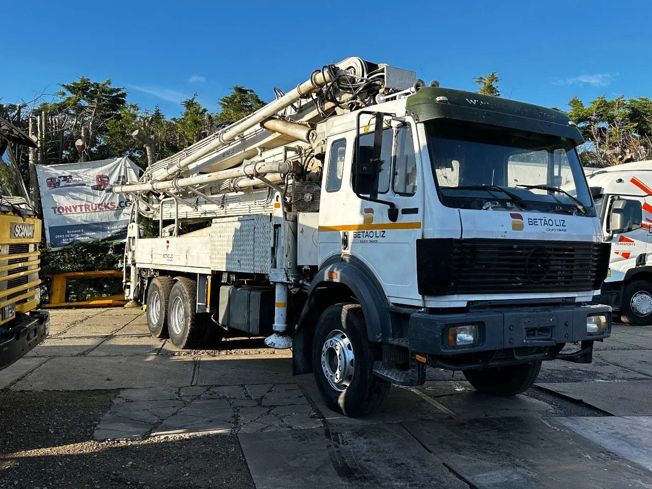 Mercedes-Benz SK 2631 6X4 LSB 36M BETONPOMP 370 BAR Mercedes-Benz SK 2631 6X4 LSB 36M BETONPOMP 370 BAR - Avtomešalec s črpalko: slika 1 Mercedes-Benz SK 2631 6X4 LSB 36M BETONPOMP 370 BAR Mercedes-Benz SK 2631 6X4 LSB 36M BETONPOMP 370 BAR - Avtomešalec s črpalko: slika 1