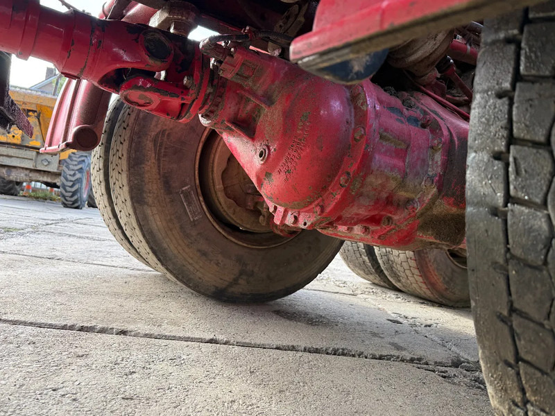 MAN FE 460 6X6 Tractor-unit Spring/Spring ZF Manual Gearbox - Vlačilec: slika 5 MAN FE 460 6X6 Tractor-unit Spring/Spring ZF Manual Gearbox - Vlačilec: slika 5