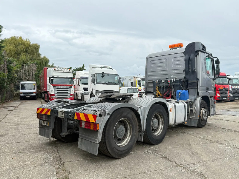 Mercedes-Benz Actros 2644 V6 6X4 Tractor Full Spring/Lammes EPS 3 Pedal PTO - Vlačilec: slika 4 Mercedes-Benz Actros 2644 V6 6X4 Tractor Full Spring/Lammes EPS 3 Pedal PTO - Vlačilec: slika 4