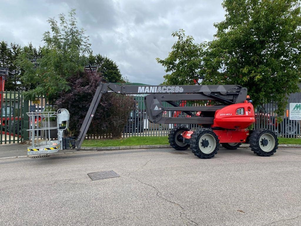 Manitou 200 ATJ - Zglobna dvižna ploščad: slika 2 Manitou 200 ATJ - Zglobna dvižna ploščad: slika 2