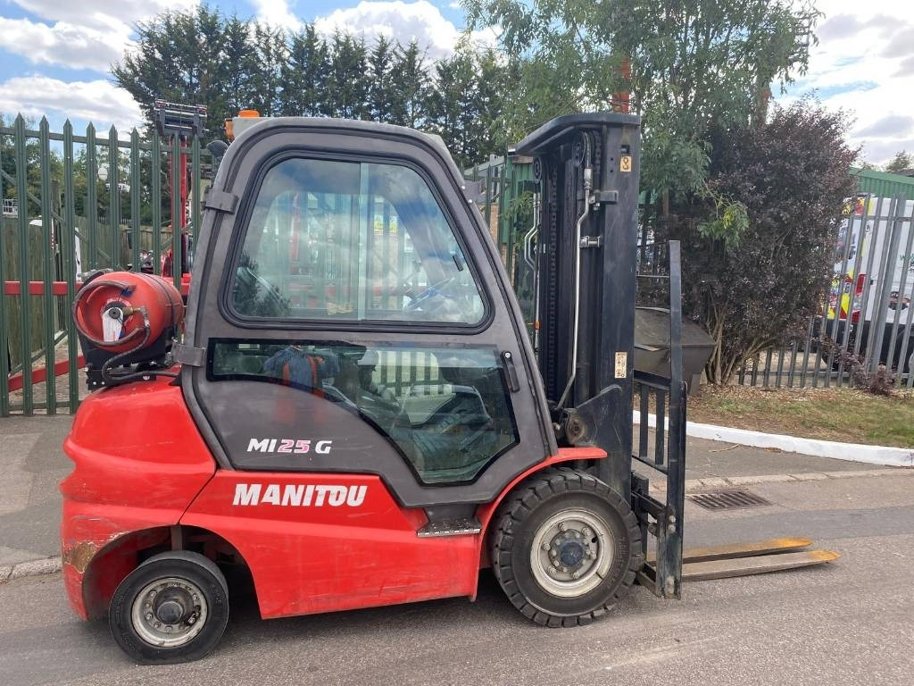 Manitou MI 25 G - Plinski viličar: slika 1 Manitou MI 25 G - Plinski viličar: slika 1