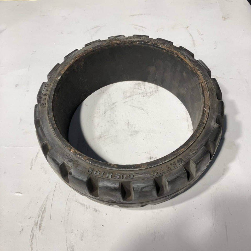 1X Watts 15x5x11 cushion tyre - Guma za Oprema za rokovanje z materiali: slika 1 1X Watts 15x5x11 cushion tyre - Guma za Oprema za rokovanje z materiali: slika 1