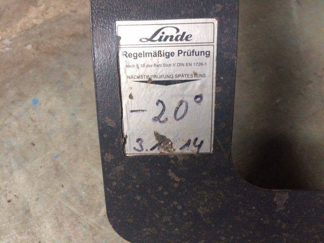 Cover, volumetric filling 55L, for Linde H25/30/35, Series 393-01 - Motor in deli za Oprema za rokovanje z materiali: slika 2 Cover, volumetric filling 55L, for Linde H25/30/35, Series 393-01 - Motor in deli za Oprema za rokovanje z materiali: slika 2