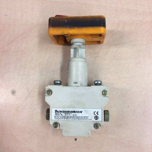 Emergency stop switch - Stikalo volanskega droga za Oprema za rokovanje z materiali: slika 4 Emergency stop switch - Stikalo volanskega droga za Oprema za rokovanje z materiali: slika 4