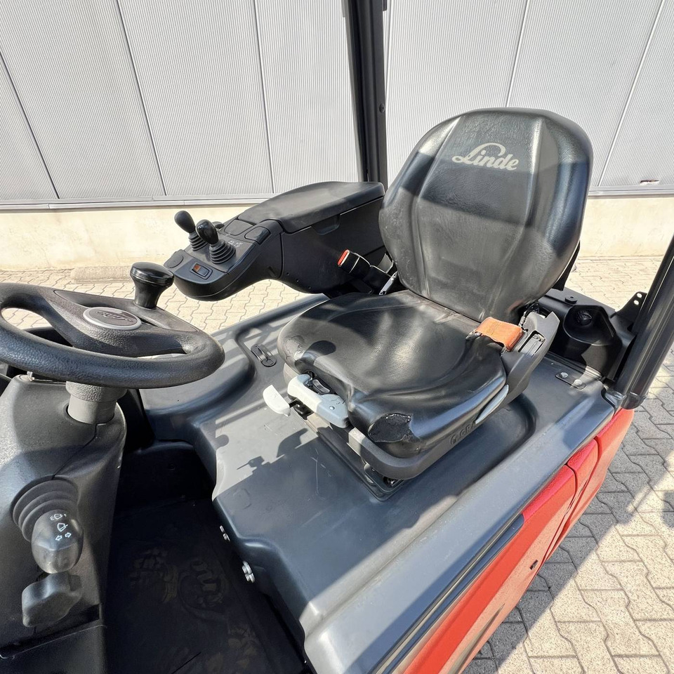 Linde E18PH (386-02) EVO - Električni viličar: slika 4 Linde E18PH (386-02) EVO - Električni viličar: slika 4