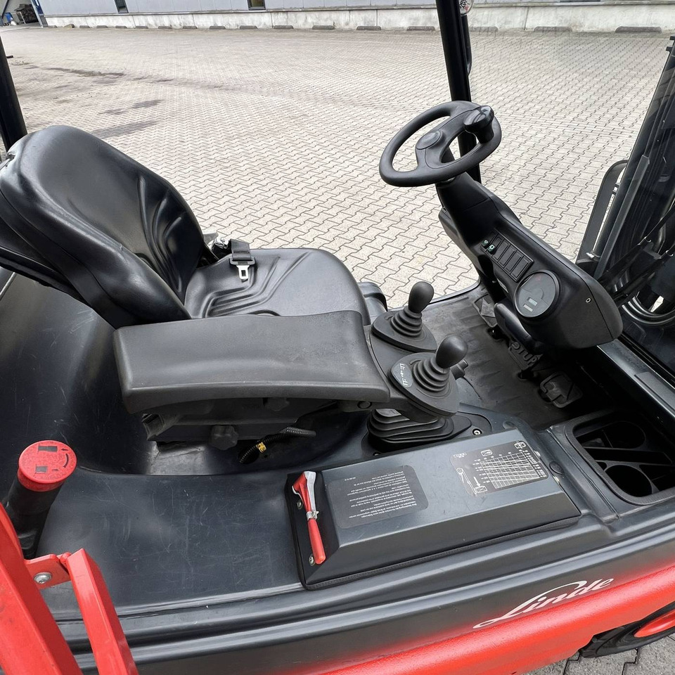 Linde E25S (336-03) - Električni viličar: slika 4 Linde E25S (336-03) - Električni viličar: slika 4
