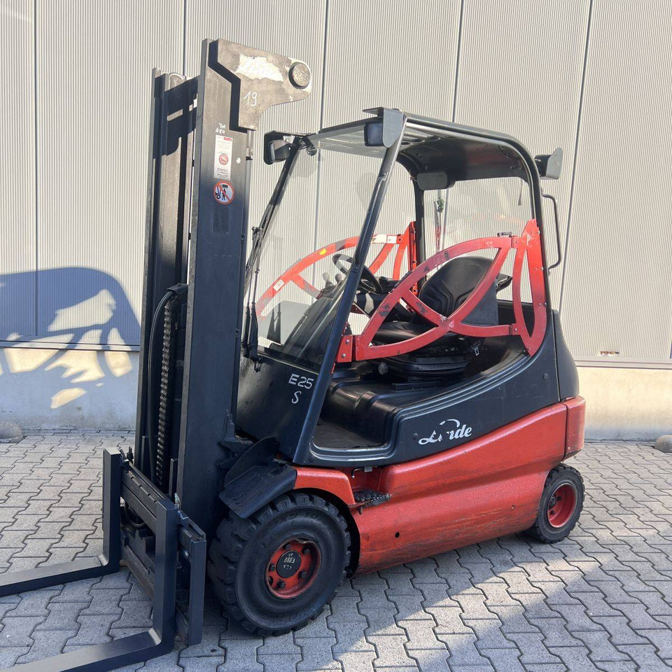 Linde E25S (336-03) - Električni viličar: slika 2 Linde E25S (336-03) - Električni viličar: slika 2