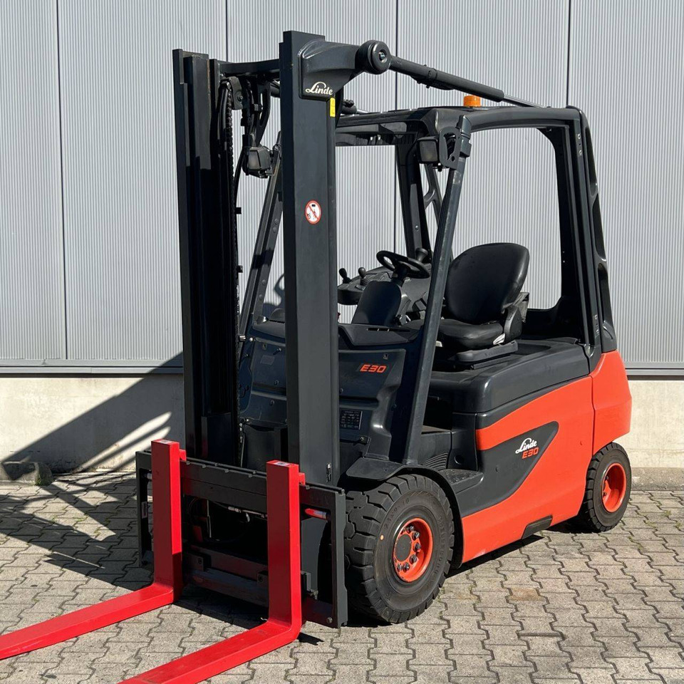 Linde E30 (387) - Električni viličar: slika 1 Linde E30 (387) - Električni viličar: slika 1