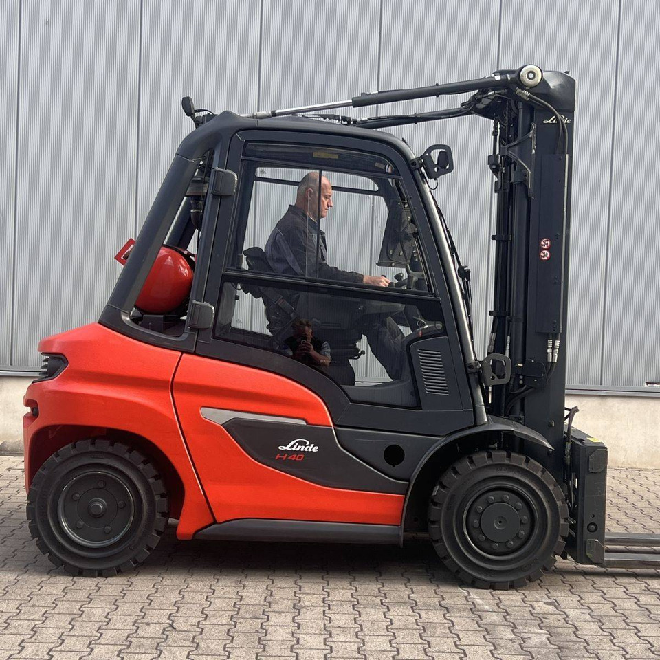 Linde H40/600T (1204) - Plinski viličar: slika 4 Linde H40/600T (1204) - Plinski viličar: slika 4
