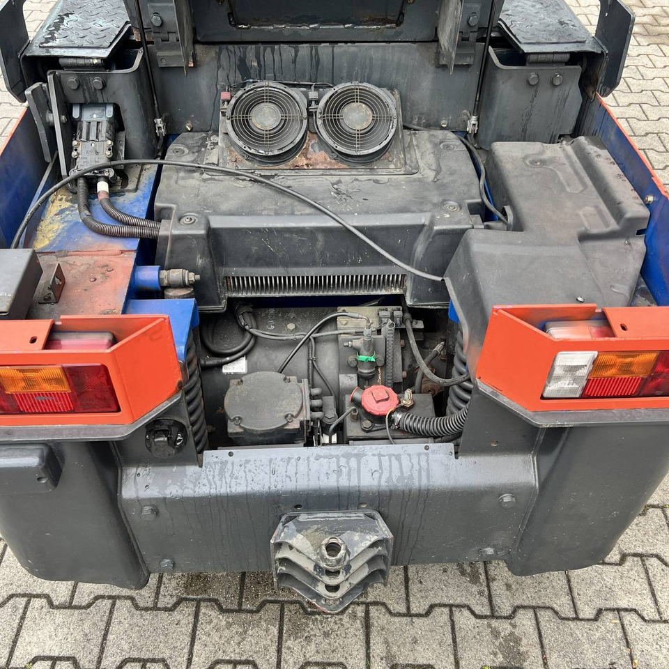 Vlečni traktor Linde P250 LWB (127): slika 9