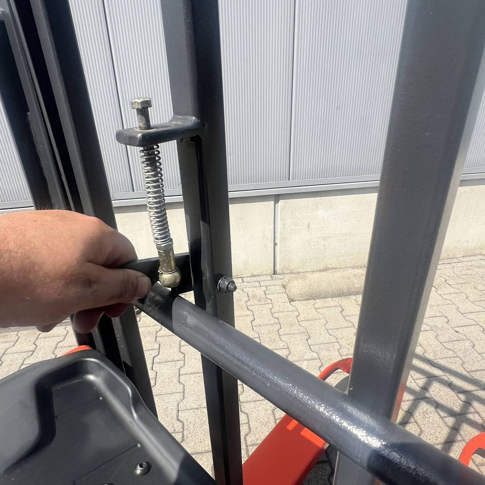 Linde T16 (1152) - Paletni viličar: slika 5 Linde T16 (1152) - Paletni viličar: slika 5